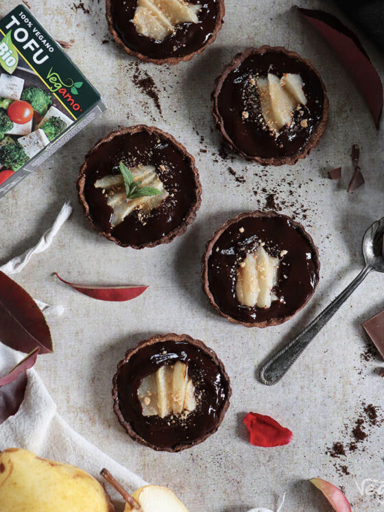 Tartellette-vegan-cioccolato-e-pere